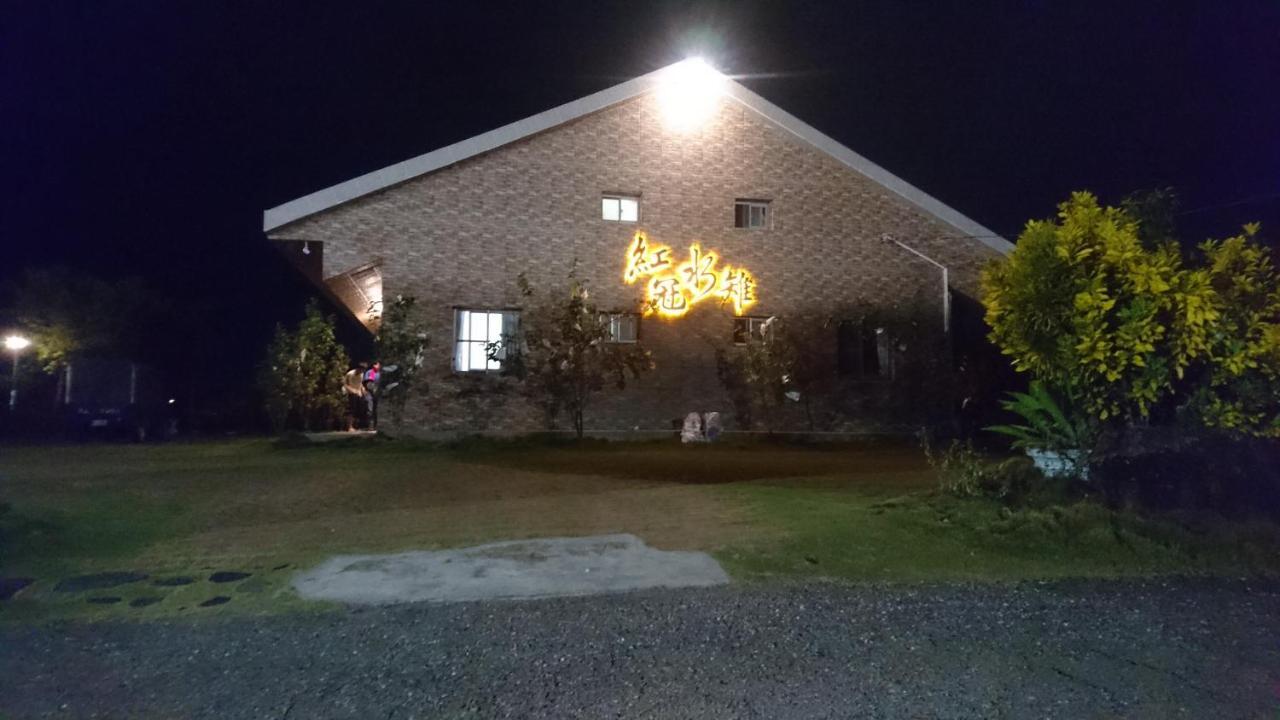 Red Crown Jacana B&B Taitung Exterior foto